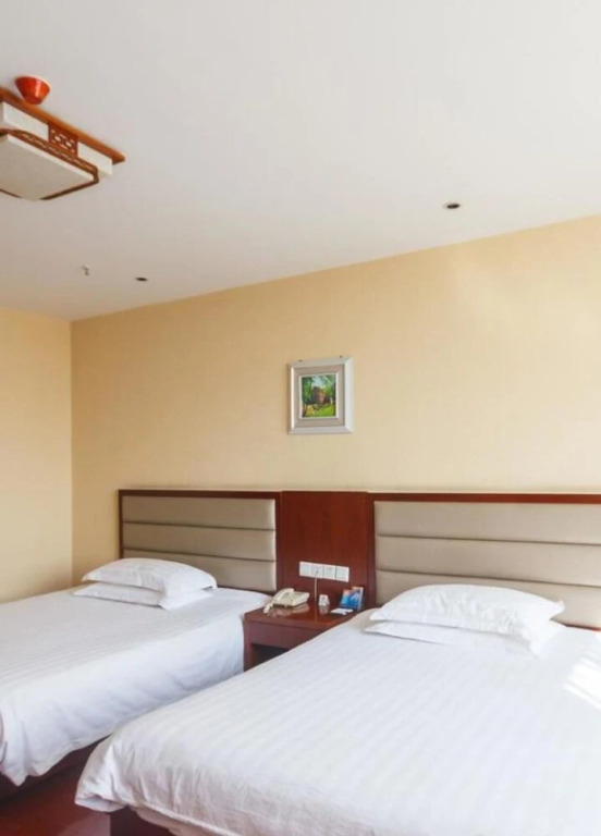 Quanrui Business Hotel