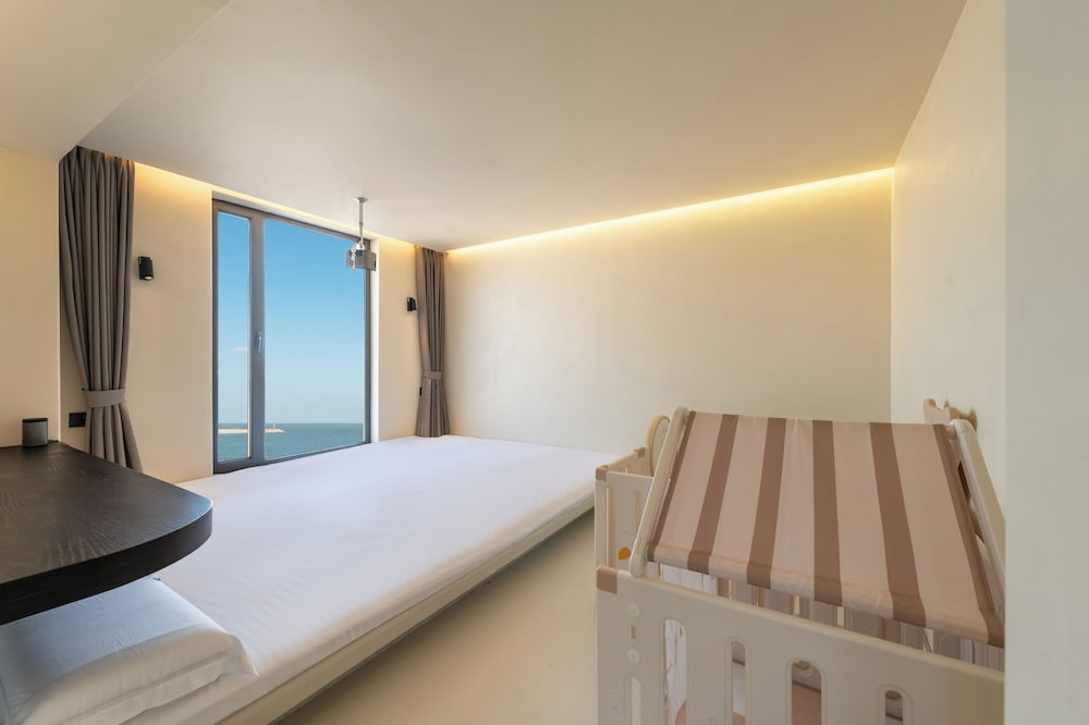 Bay Four Seasons Castle Hotel