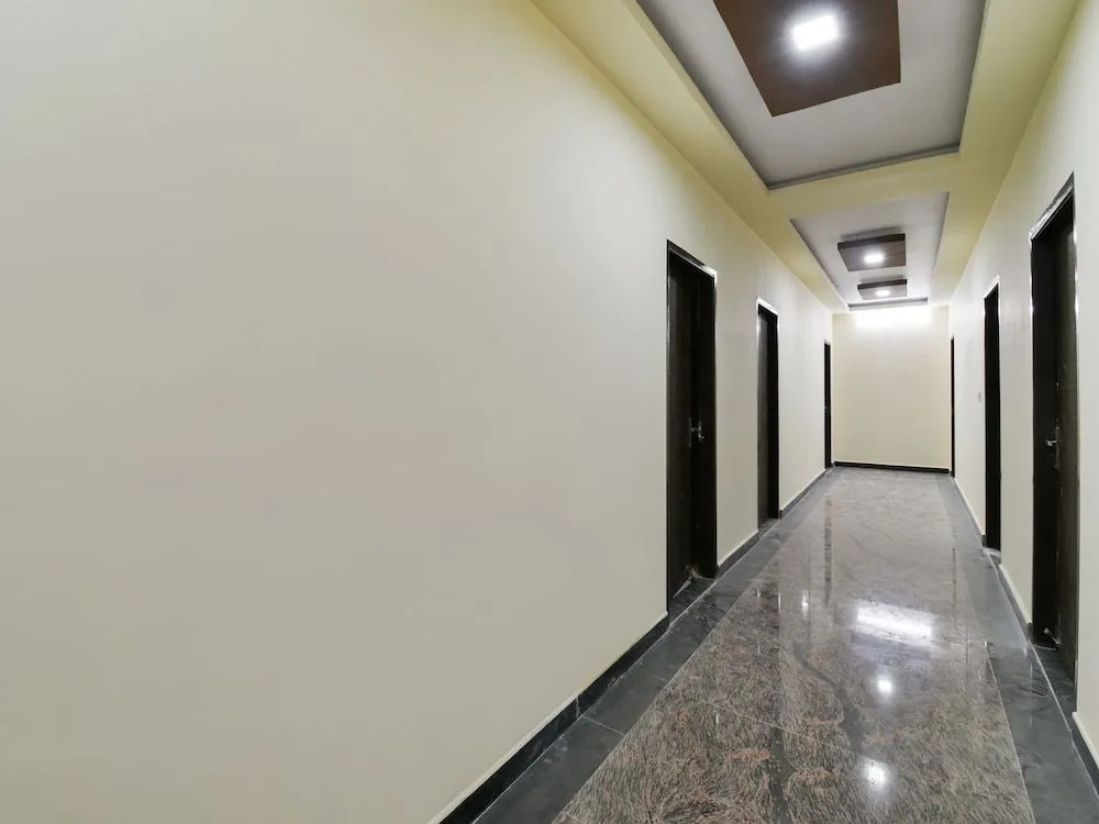OYO 35433 Hotel Sethi Palace