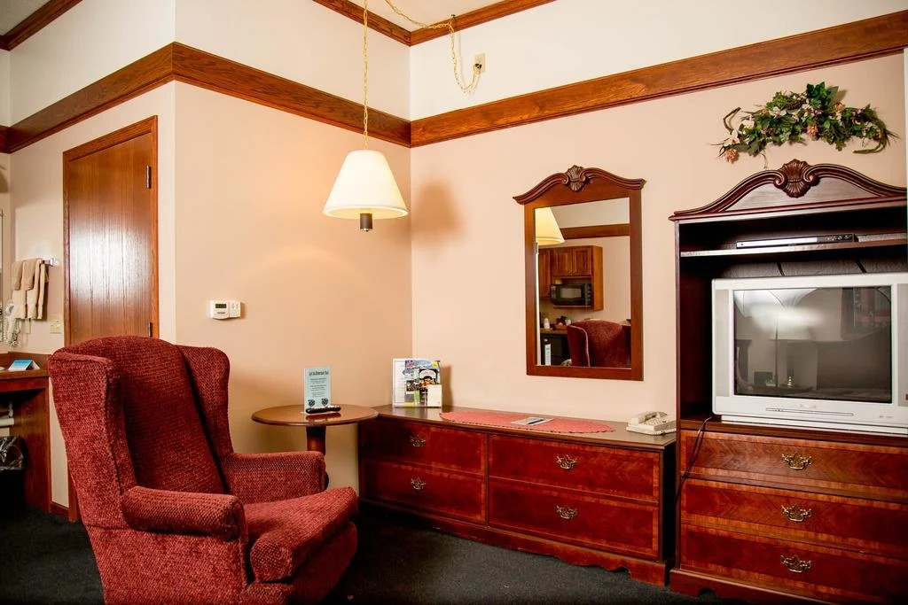 Lark Inn