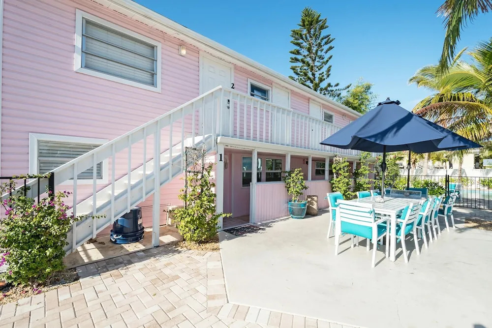 Flamingo Estates #3 - Two Bedroom Apartment