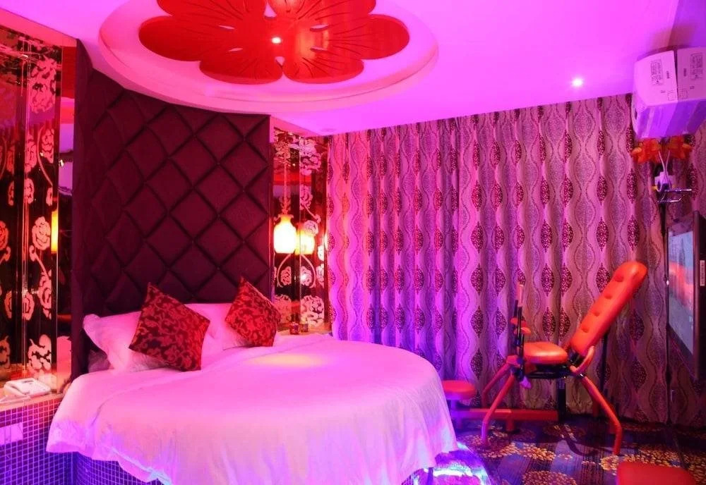 Milan Love Nest Hotel Jiande