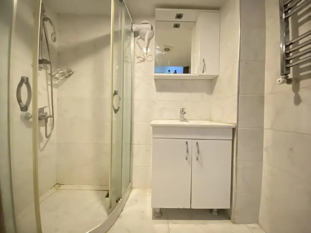 P2404 in Stanbul With 1 Bathrooms