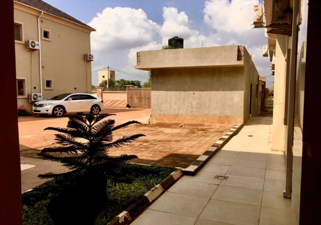 House 56 Hotel & Suites