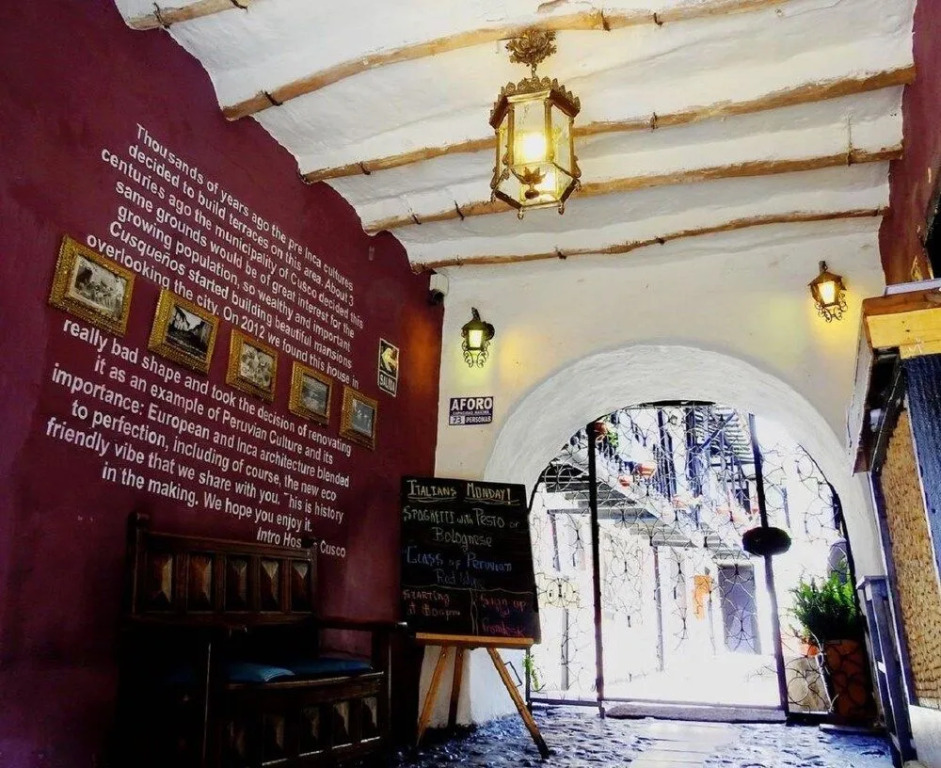 Intro Hostels Cusco