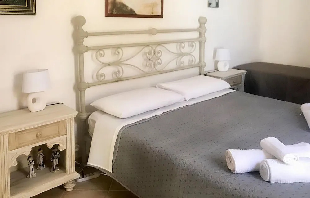 Awesome Apartment in Torretta Granitola With 2 Bedrooms