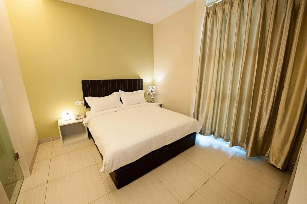 Seven Hotel