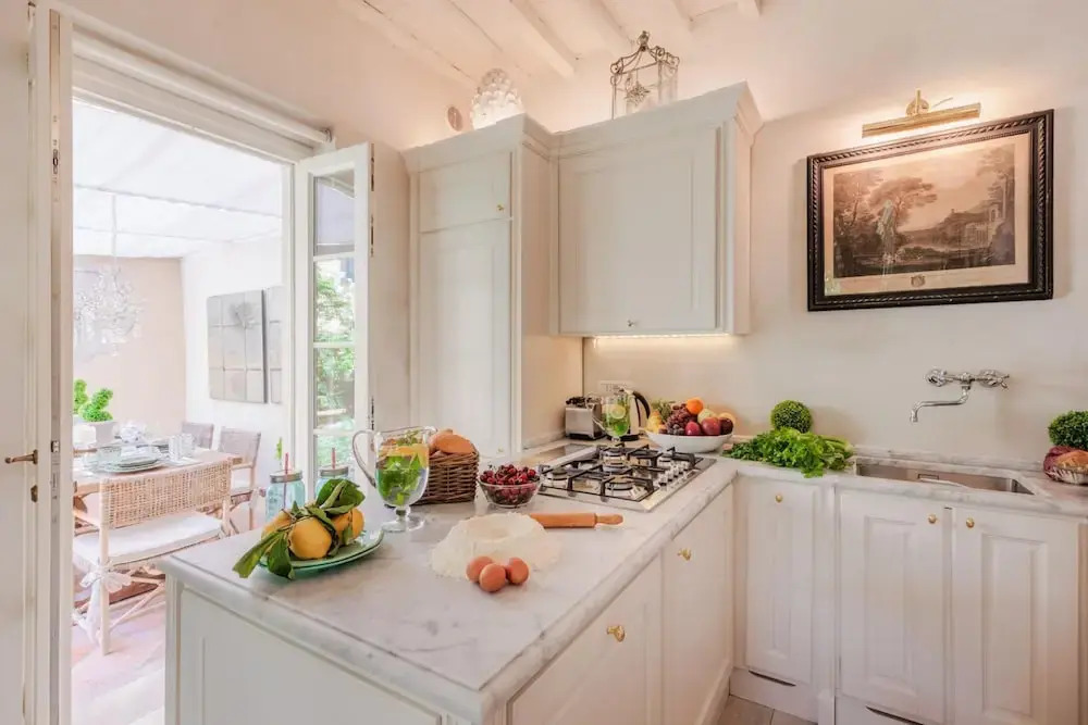 La Casina in Lucca With 2 Bedrooms and 3 Bathrooms