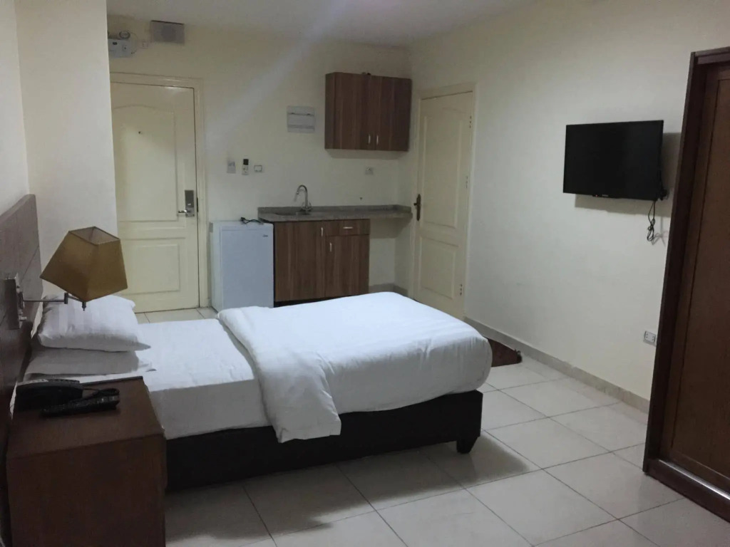 Zaina Plaza Hotel