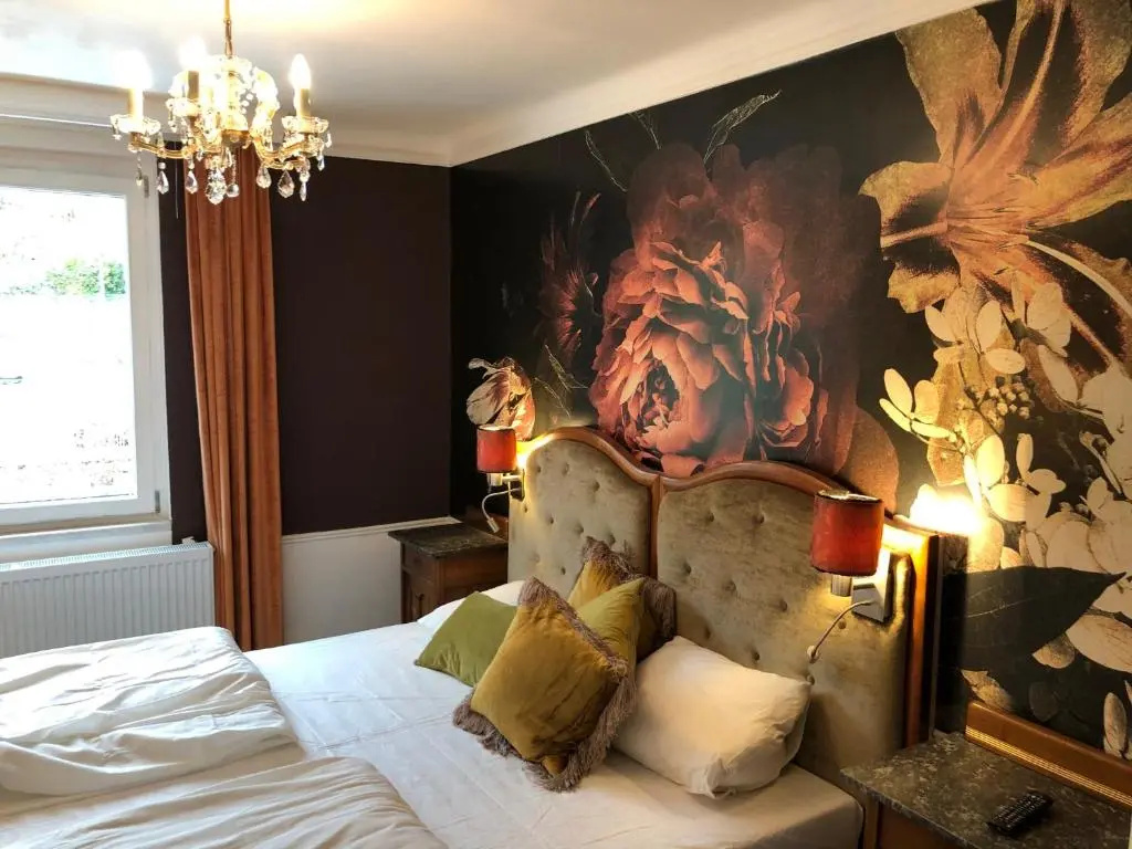 Corso, Zimmer & Cafe, Hotel Garni