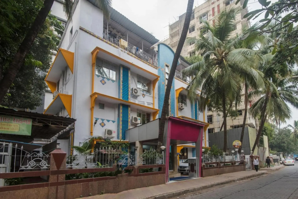 OYO 408 Vile Parle