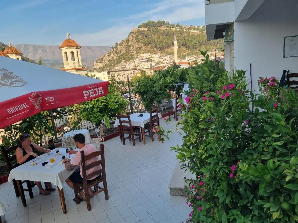 HOTEL VILA TWIX
