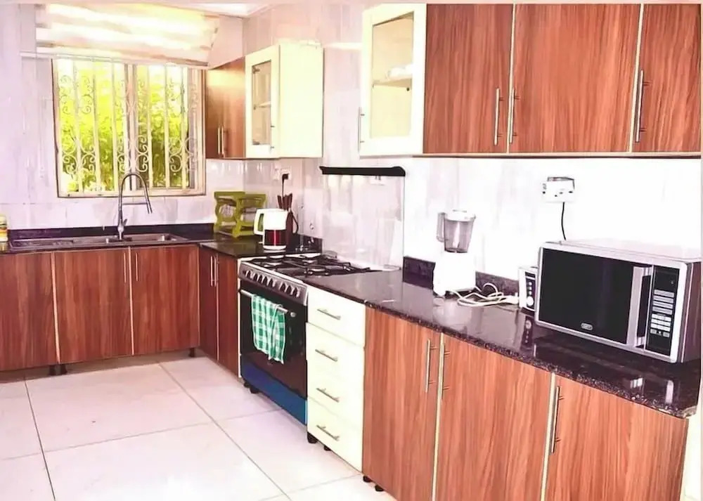 Hillview Apartments