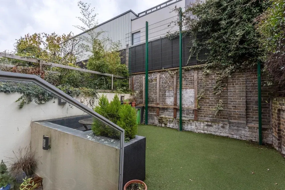 Beautiful 4 Bedroom London Riverside House