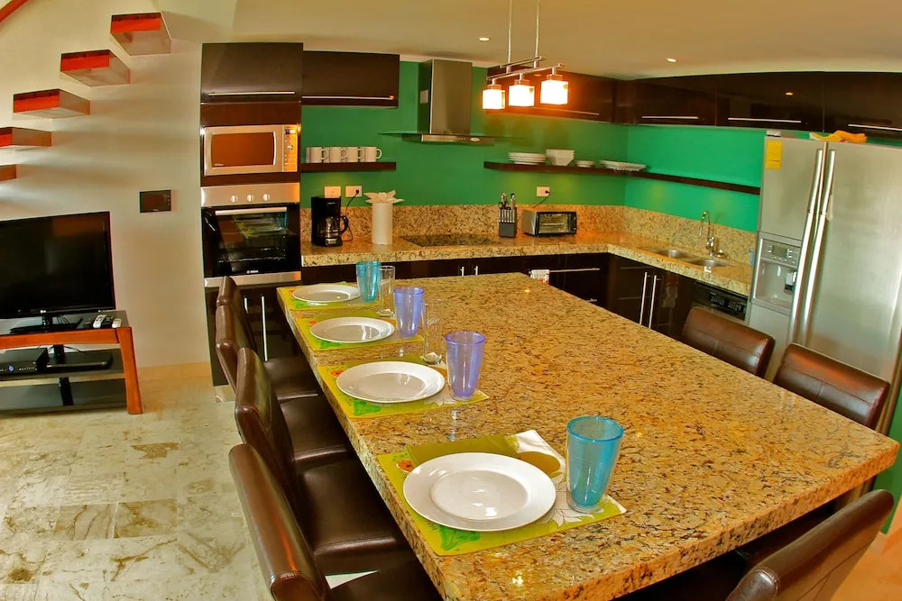 La Brisa Condo by BVR