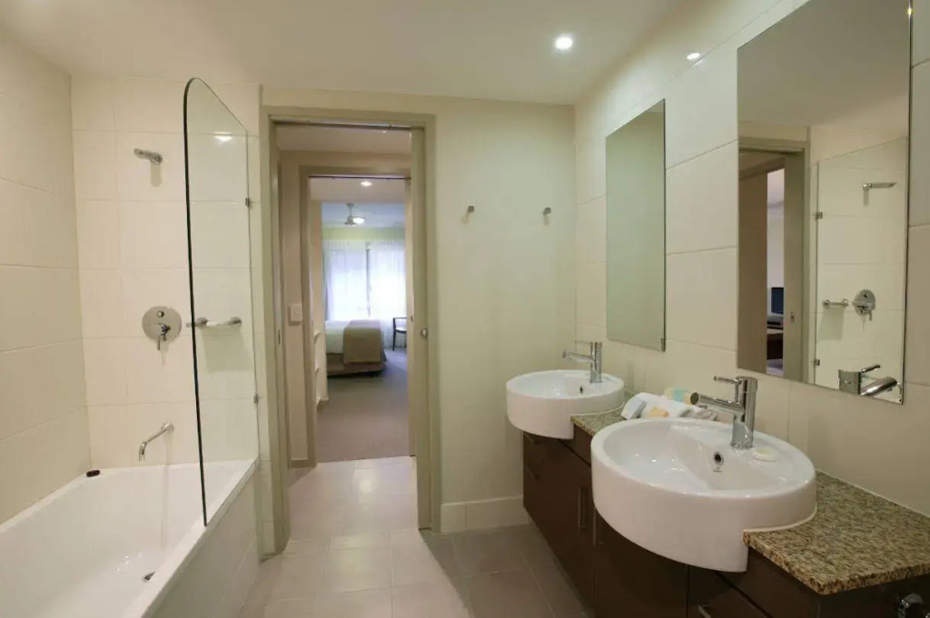 Paradise Palms Resort & Country Club