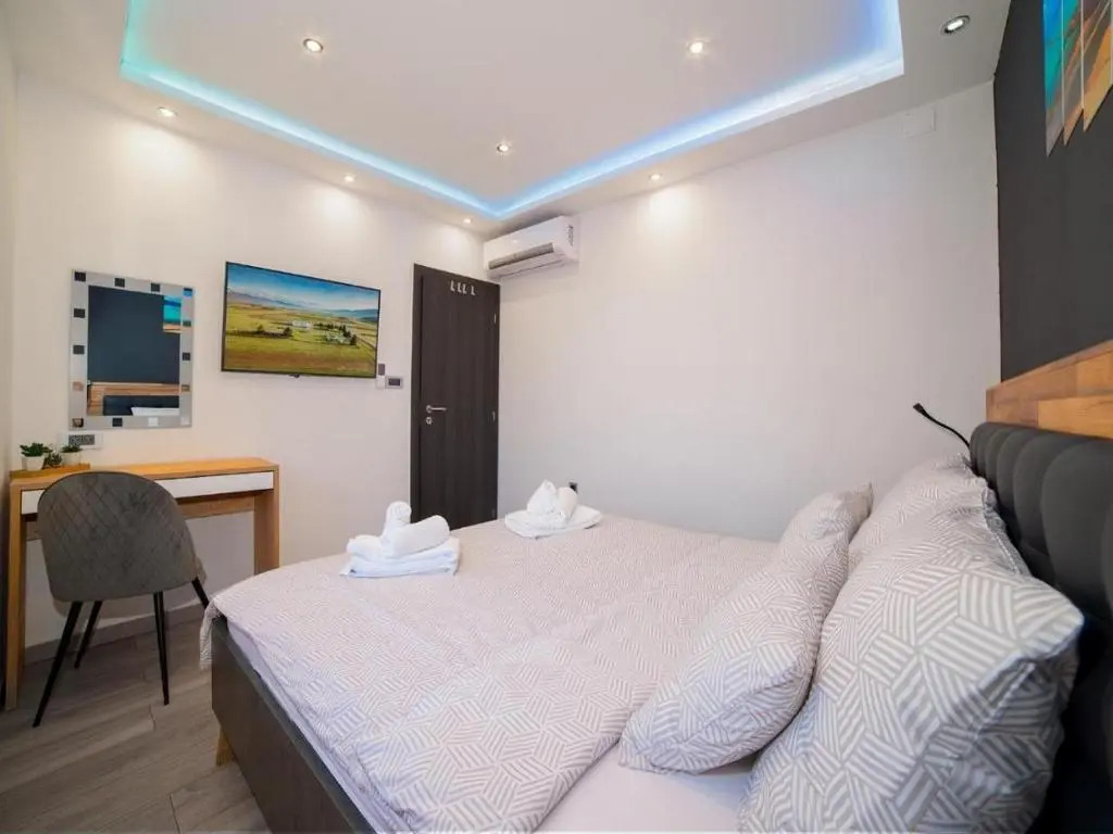 Vega Lux Apartment