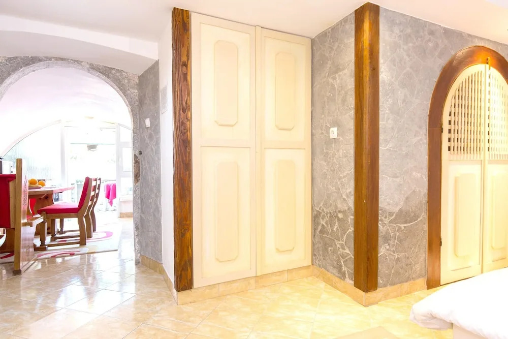 Apartment With one Bedroom in Skrpčići, With Enclosed Garden and Wifi - 500 m From the Beach