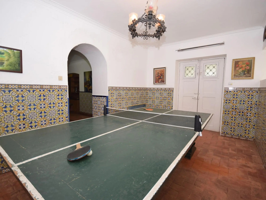Sprawling Villa Near Alenquer