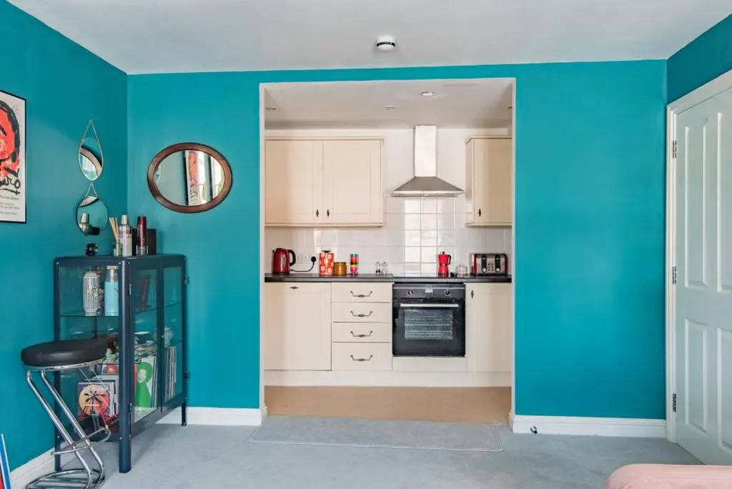 Blackhorse Loft - spacious apartment by the sea