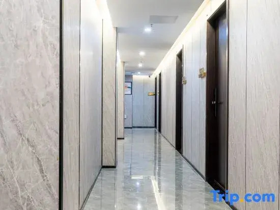 Sichuang Youth Hotel (Hangzhou Jianshe Third Road Subway Station)