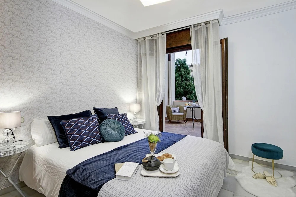 Alhambra Penthouse 2 Private Terraces Parking Free