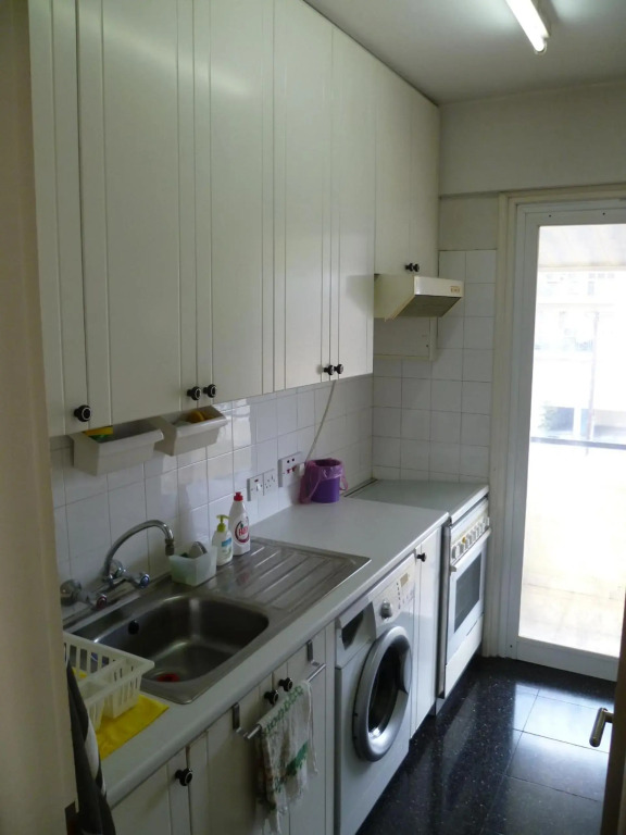 Homestay room with en suite private bathroom