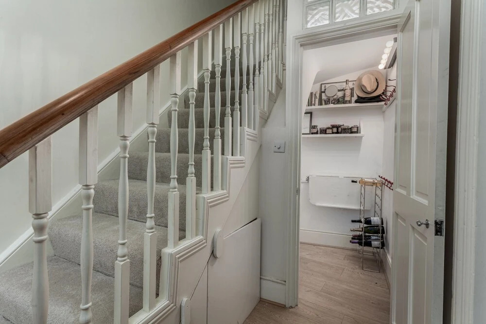 Light And Comfortable Hammersmith Home Ssq