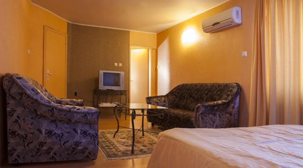 Hotel Vezhen