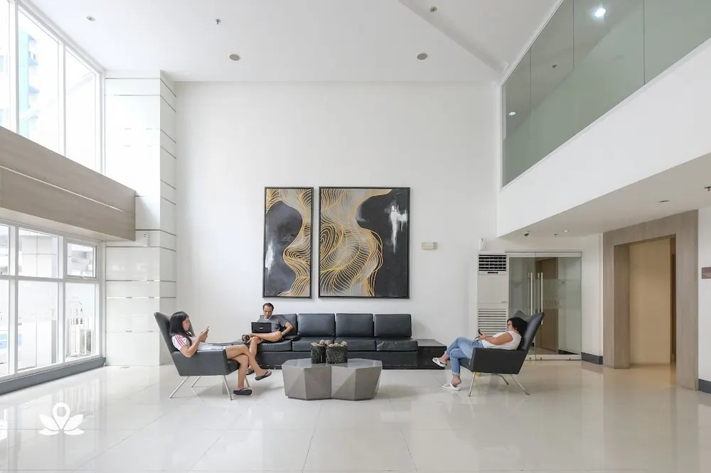 ZEN Rooms Light Residences EDSA