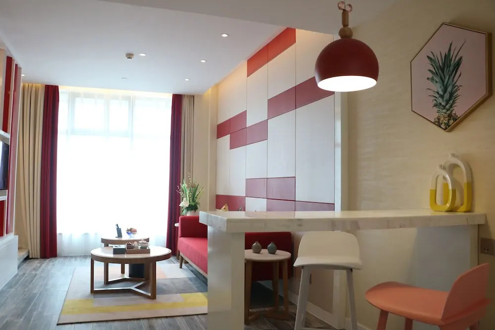 Lianjiang Century Hongteng Hotel