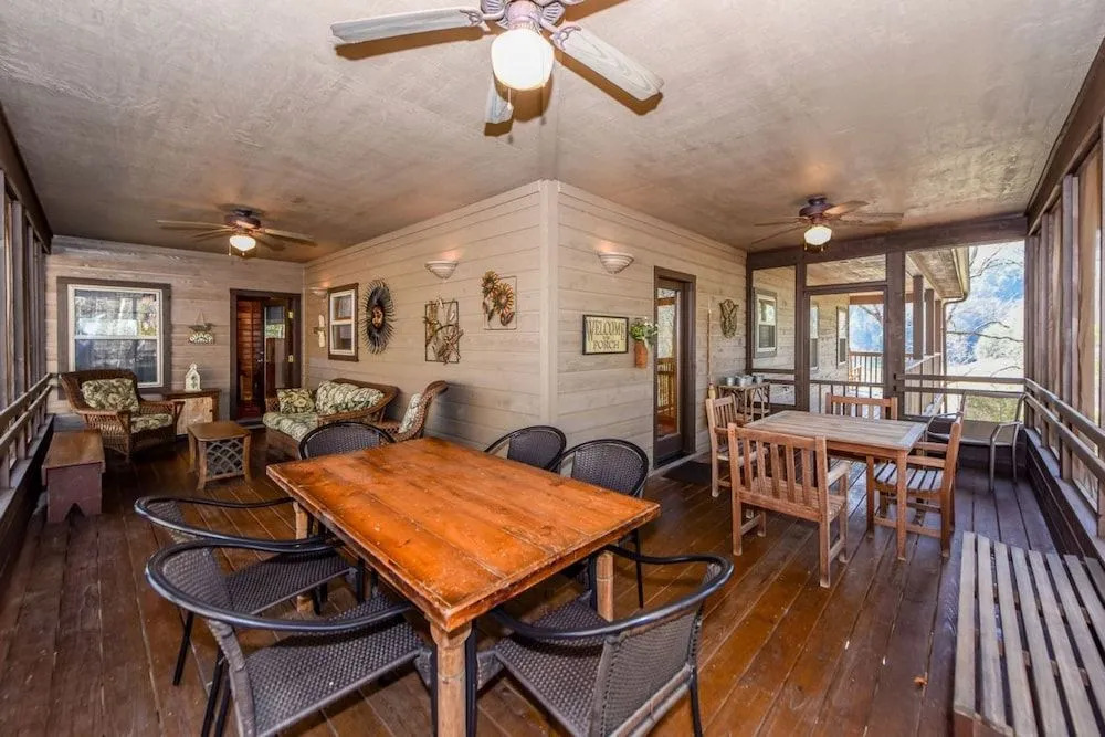 Drake Lodge