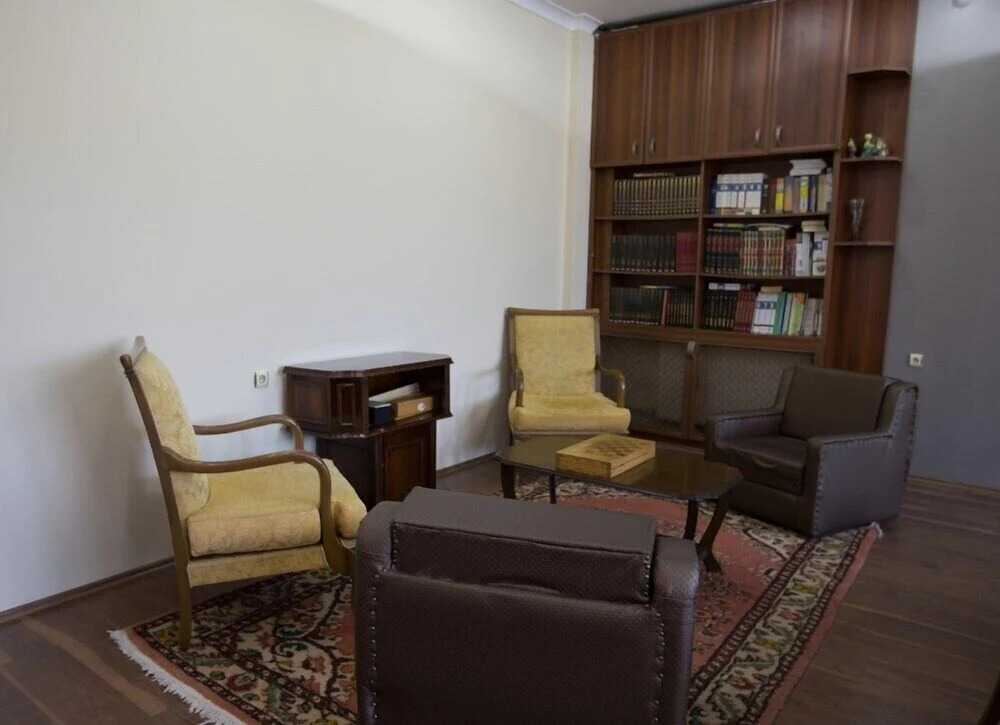 Grand Astra Hotel