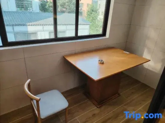 Haikou Zhouren Apartment (Wanda Plaza Convention and Exhibition Center)