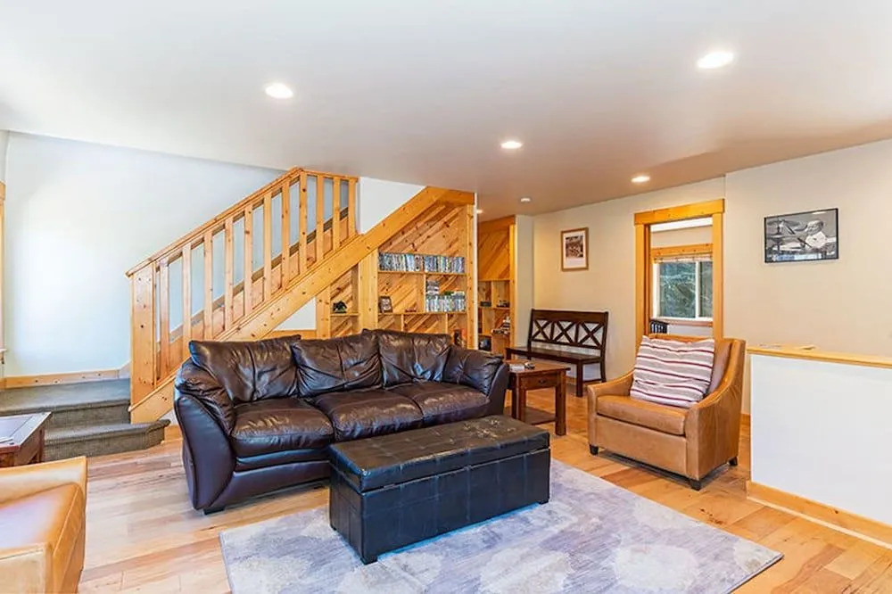Heart of Truckee by Tahoe Mountain Properties