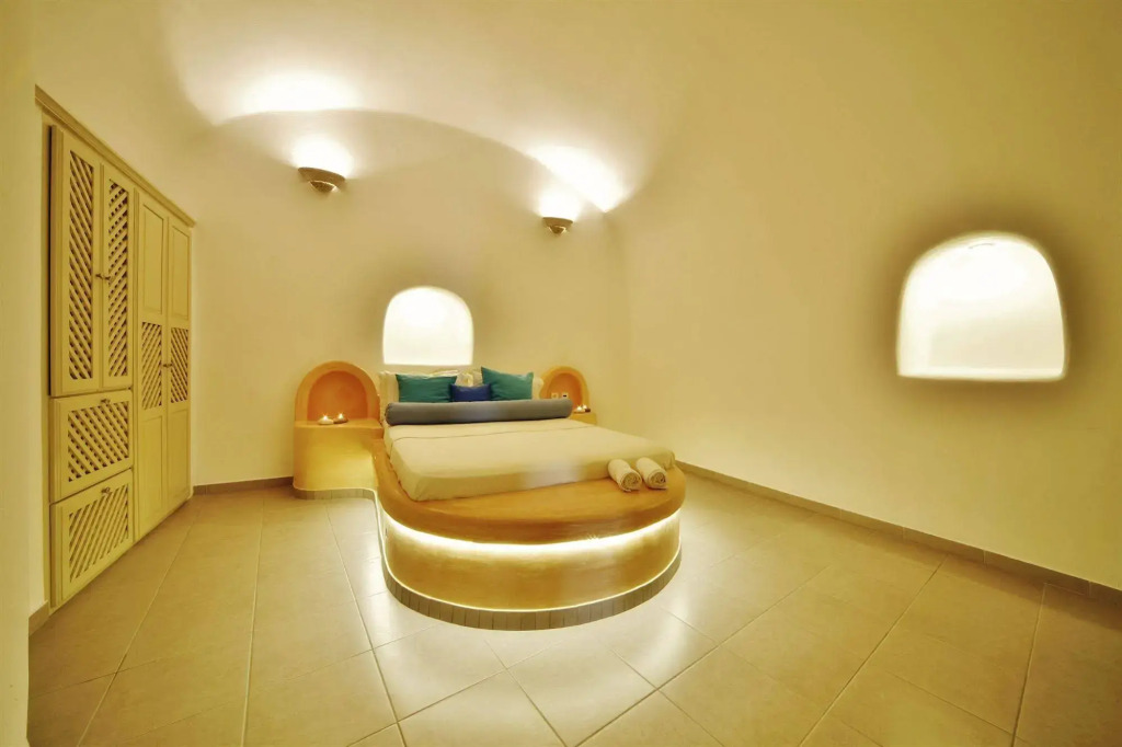 Chroma Suites