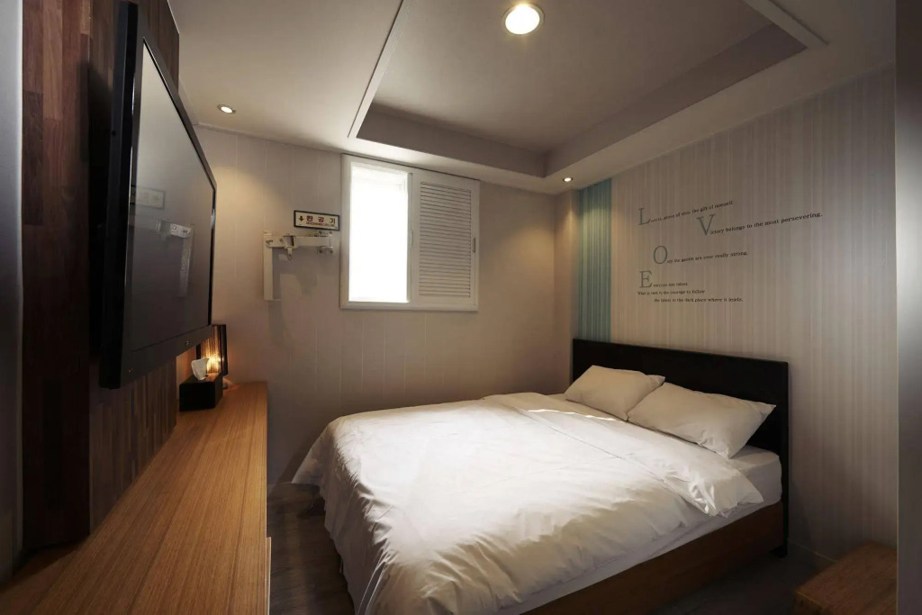 New Suwon Tourist Hotel