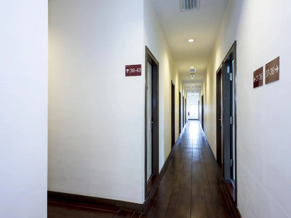 Raintree Hotel