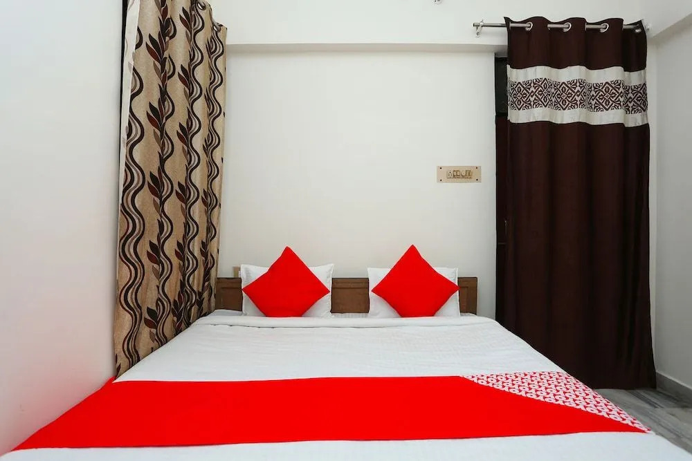 FabHotel Bless Inn