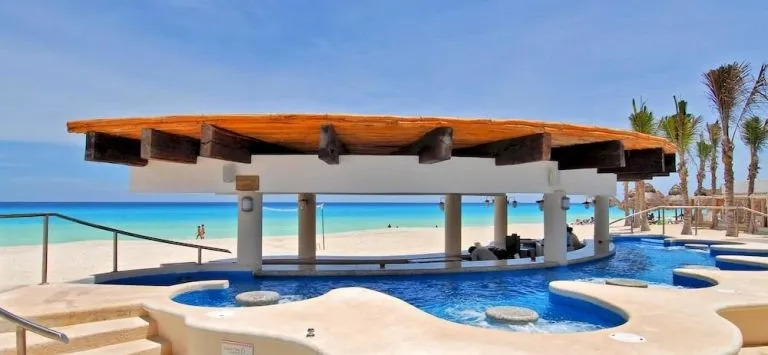 Ocean Villa All Inclusive by Omni Cancun
