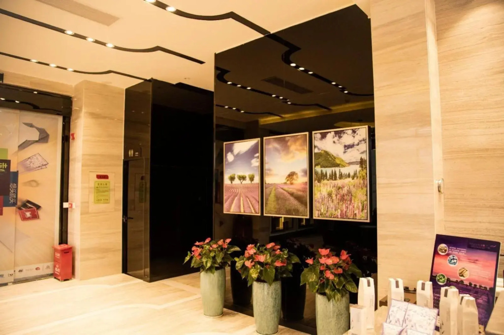 Lavande Hotel Shenzhen North Station Bantian Subway Station