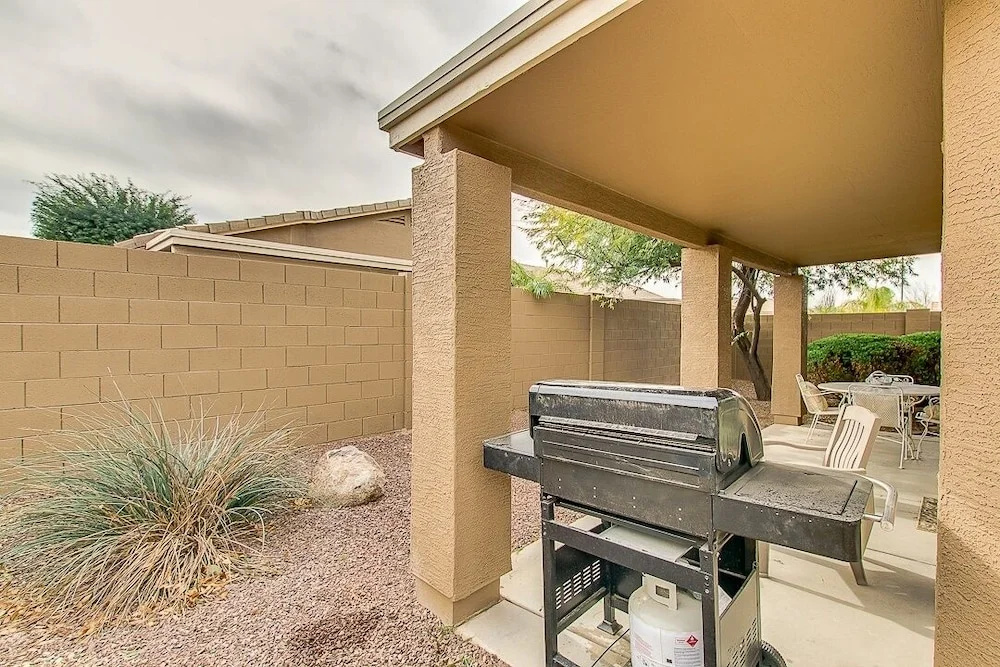 PeachTree - 2 Br home by RedAwning