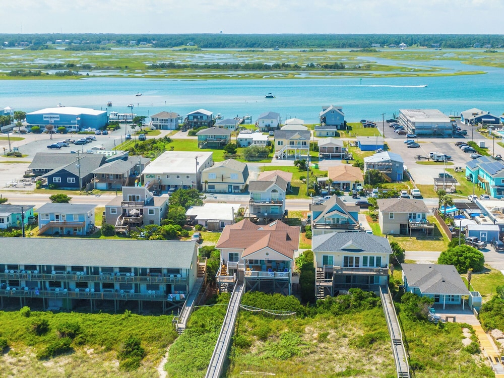 Sunshiny Daze by Topsail Realty