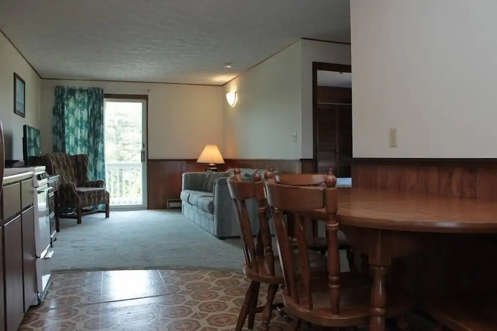 The Villager Motel