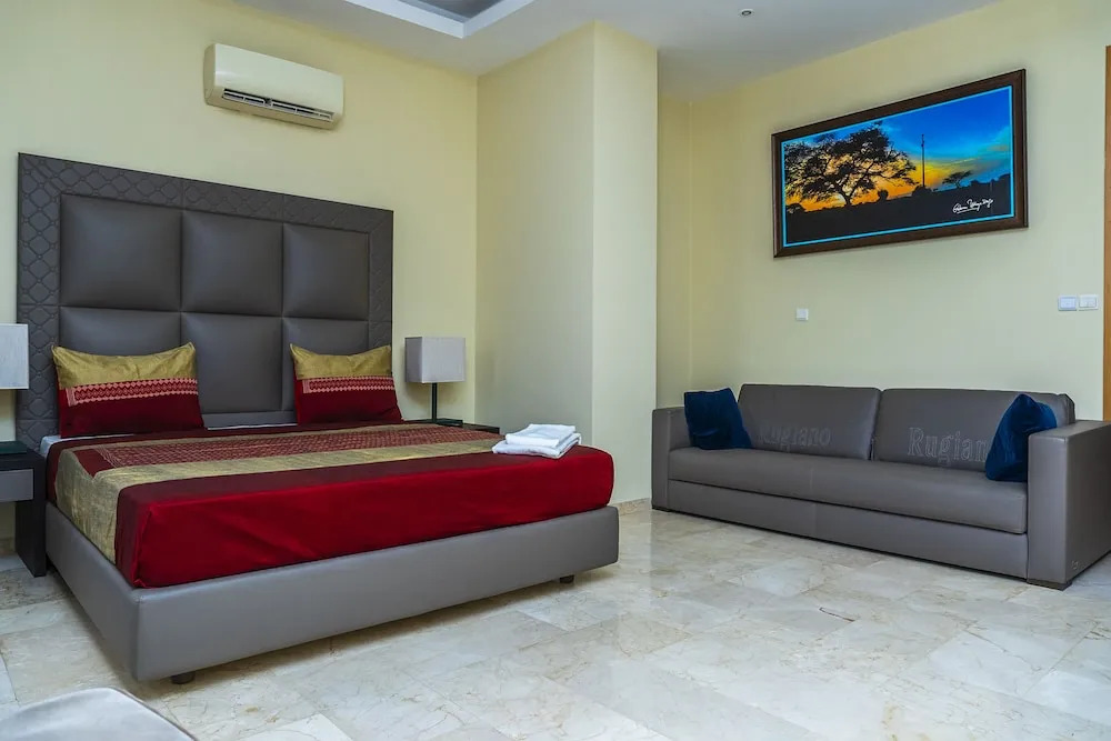 Bachou Gallery Suites