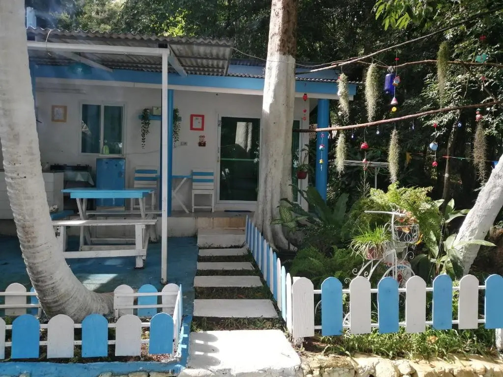 Secret Garden Family House