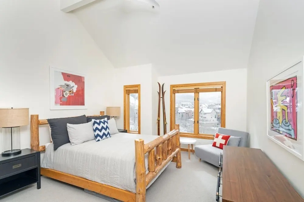 Mountain Village Panoramic Views, Hot Tub, Fireplace townhouse