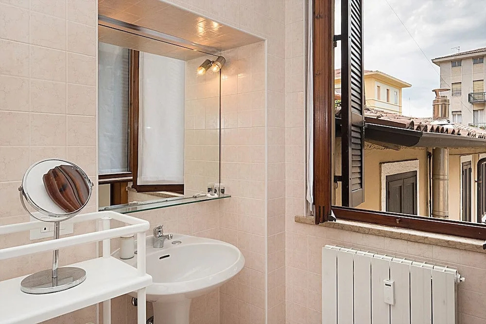 Flats4Rent Pisano 12