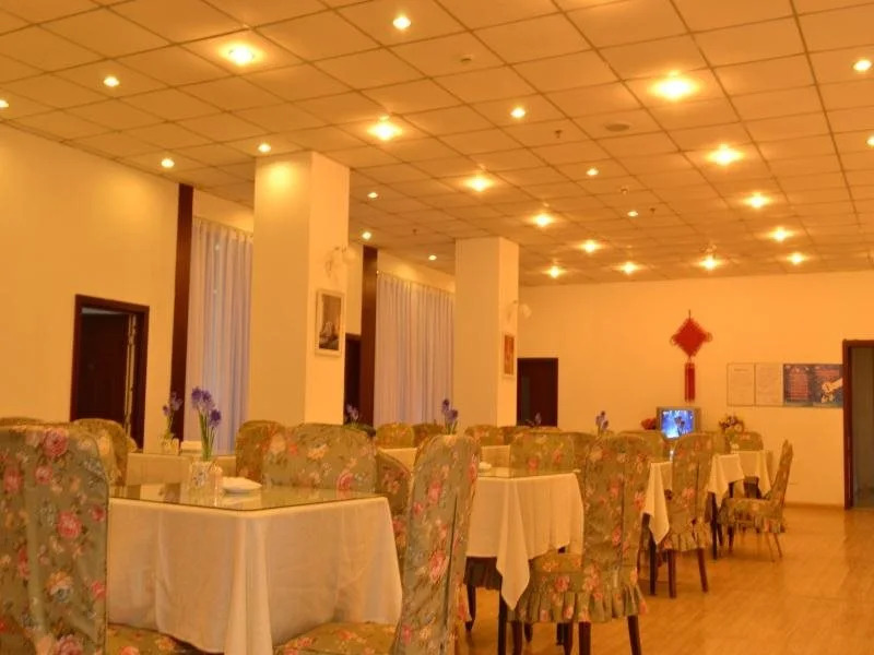 Oak Hotel