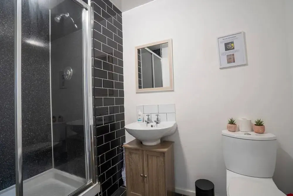 2 Bed-town Centre-free Parking